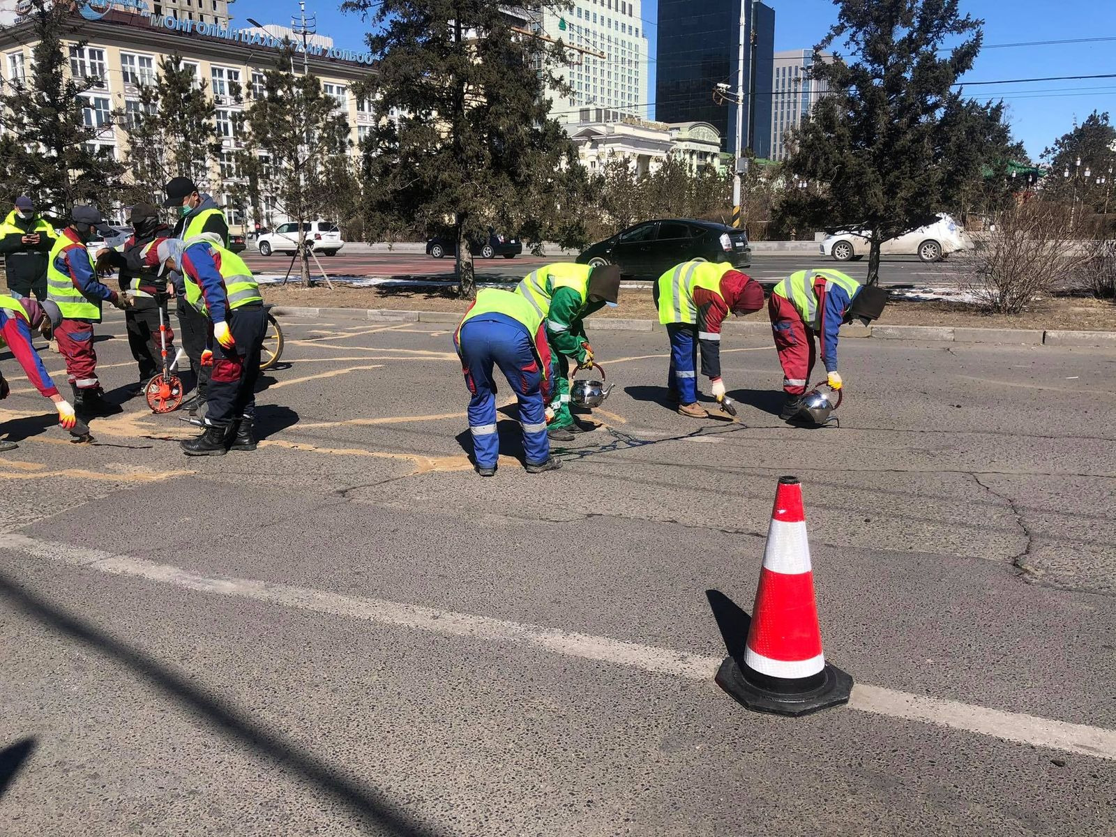 Автозам, засвар арчлалтын компанийн  900 гаруй ажилтан 2026.03-р сараас хойш  цалин аваагүй тул ажил хаяхаа  мэдэгдлээ